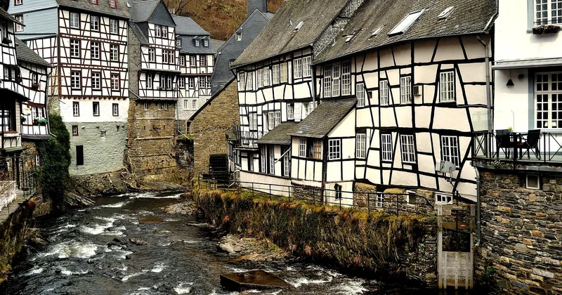 Colombages périgordins : la vérité derrière un mythe régional