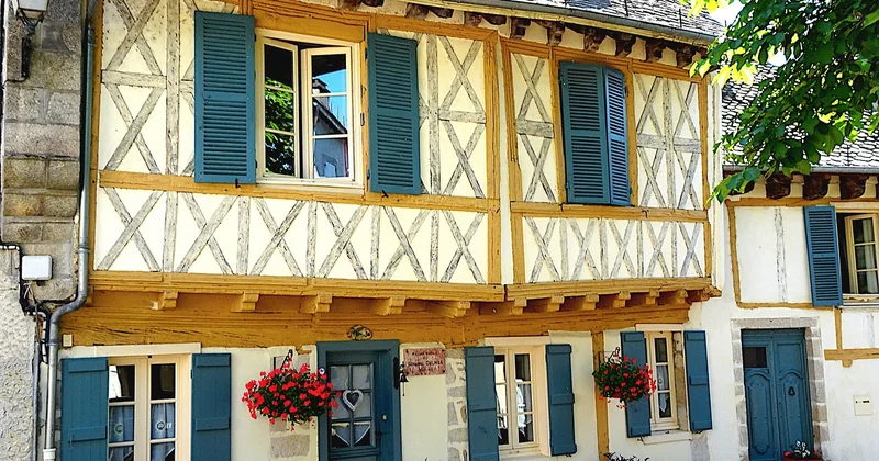 Pourquoi l'encorbellement angevin n'est pas décoratif